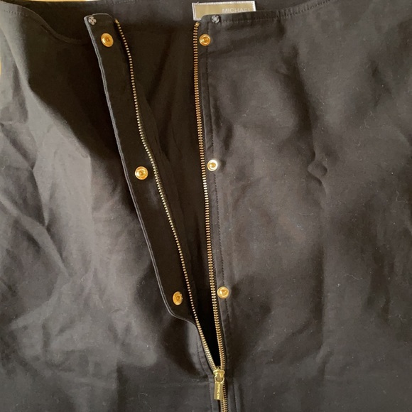 MICHAEL KORS Black Skirt & Goldtone Size 10 - Picture 4 of 8